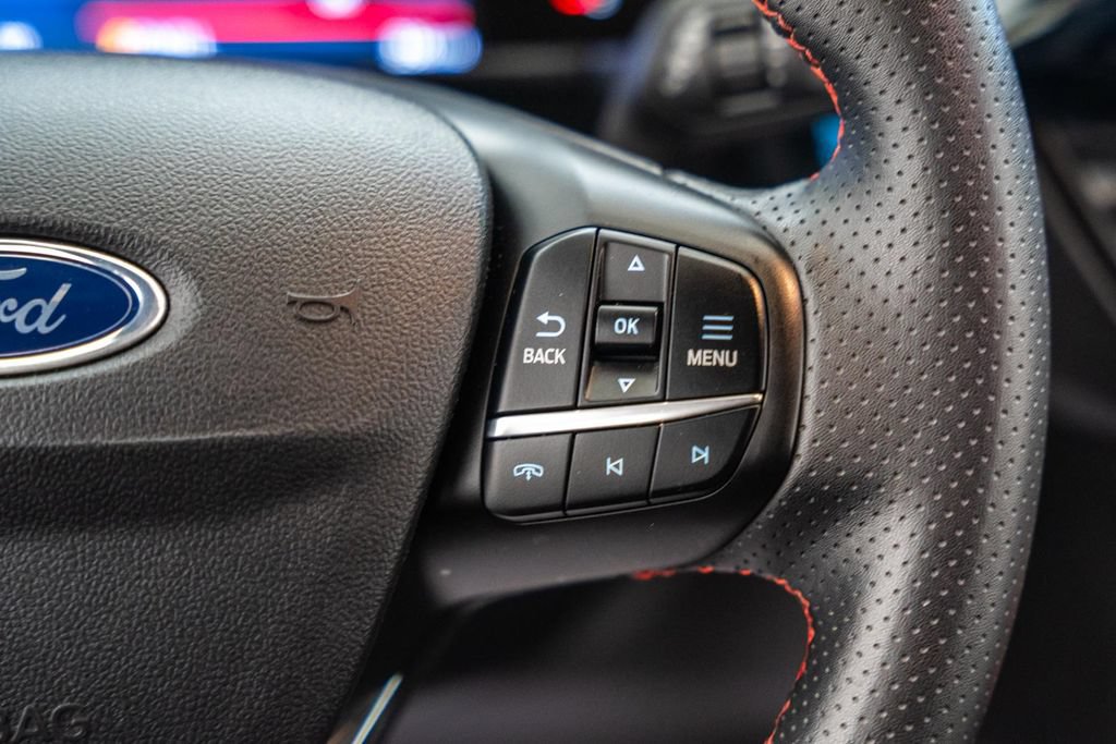 Certified 2025 Ford Escape ST-Line AWD/4WD image 27