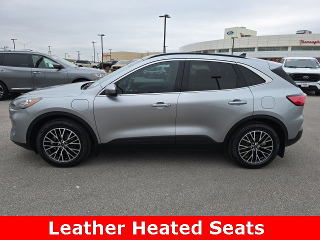 Certified 2022 Ford Escape Titanium w/ Titanium Premium Package image 2