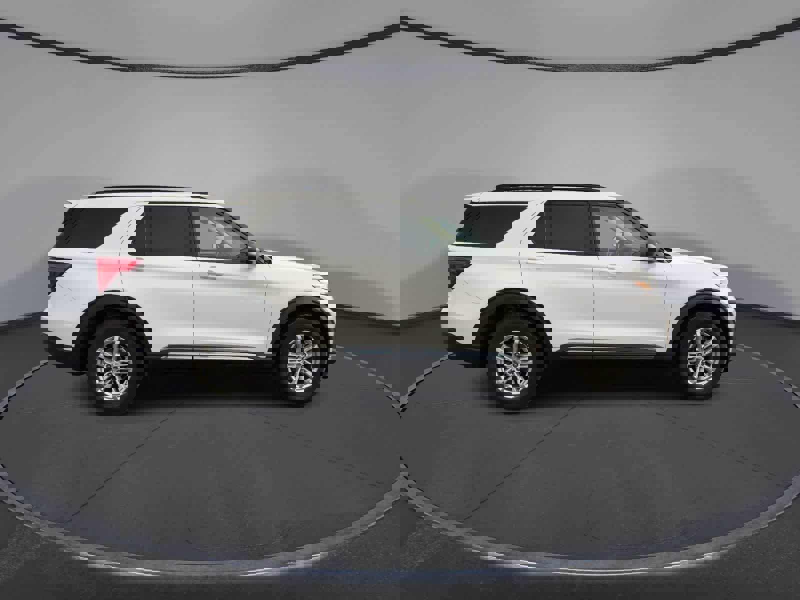 Certified 2020 Ford Explorer XLT w/ Equipment Group 202A image 2