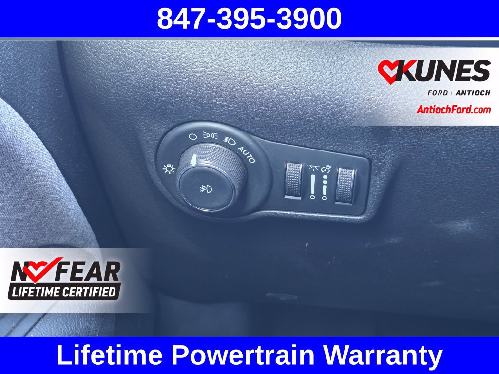 Used 2024 Jeep Compass Latitude AWD/4WD image 35