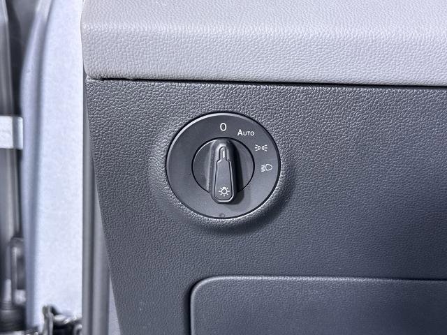 Used 2023 Volkswagen Taos SE image 27