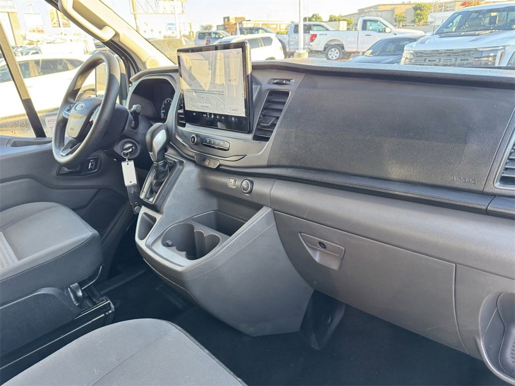 Certified 2022 Ford Transit 350 XLT image 5