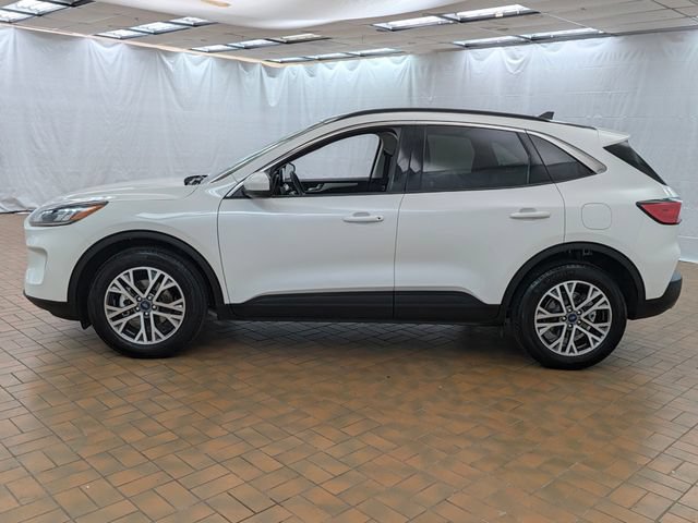 Certified 2022 Ford Escape SEL w/ Technology Package AWD/4WD image 3