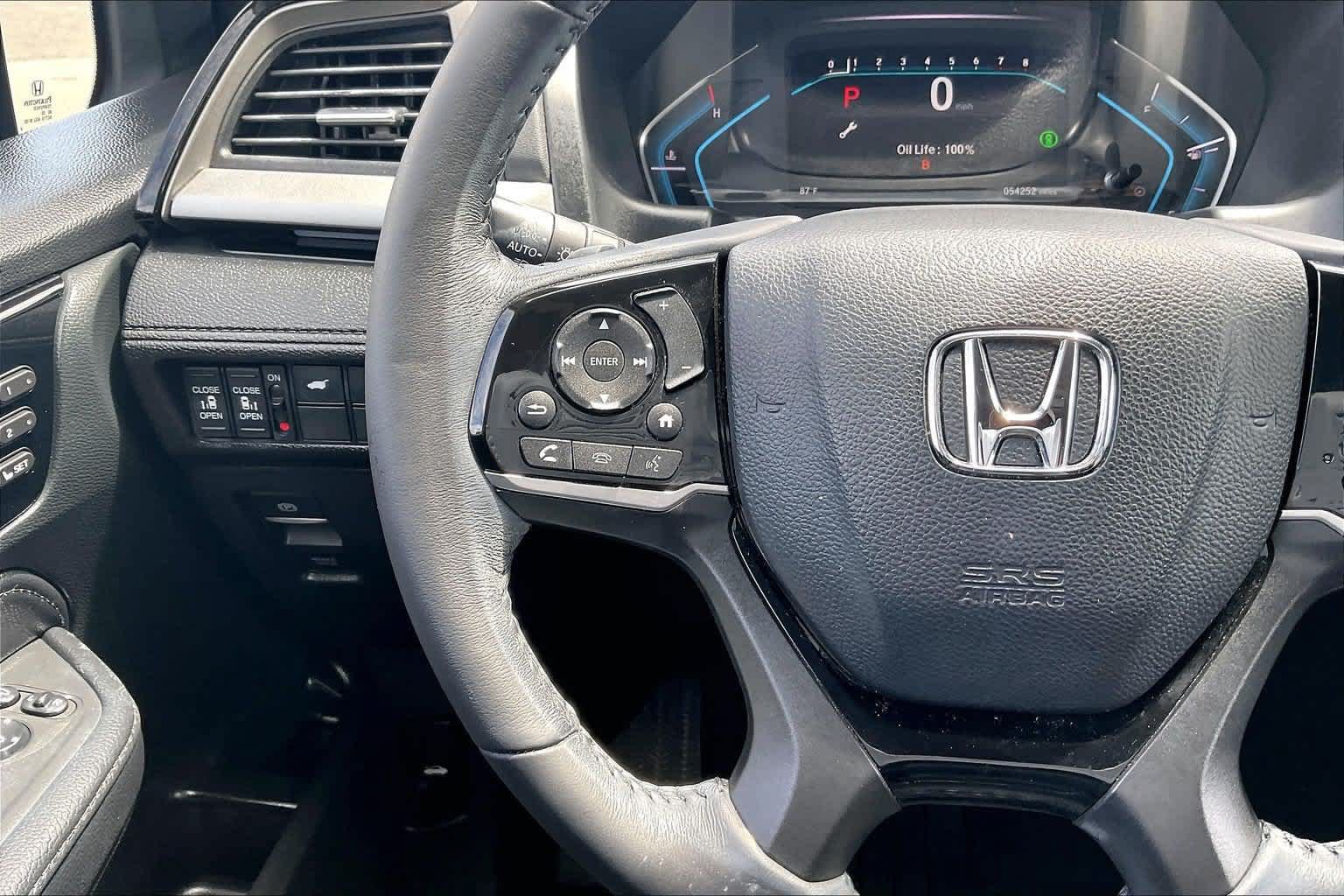Used 2023 Honda Odyssey Elite image 24