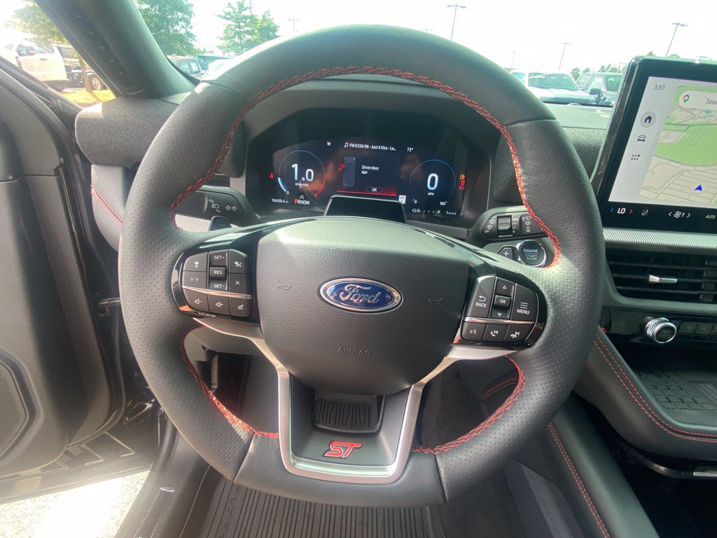 Certified 2025 Ford Explorer ST w/ Sun And Sound Package AWD/4WD image 13