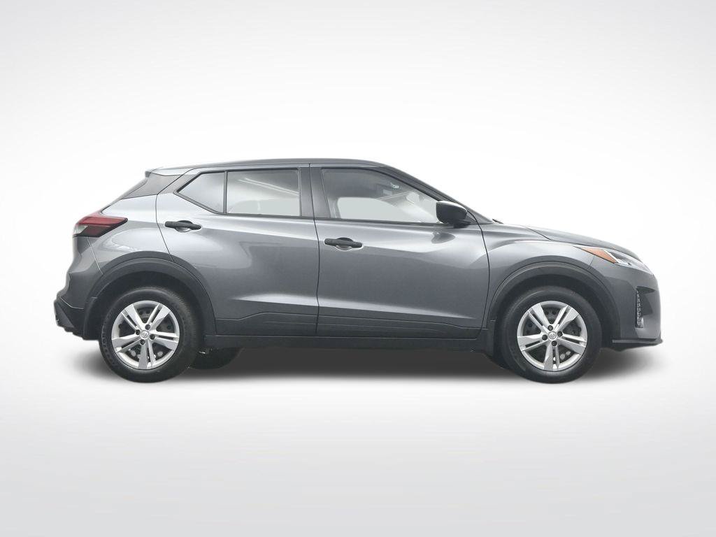 Used 2025 Nissan Kicks Play S FWD image 47