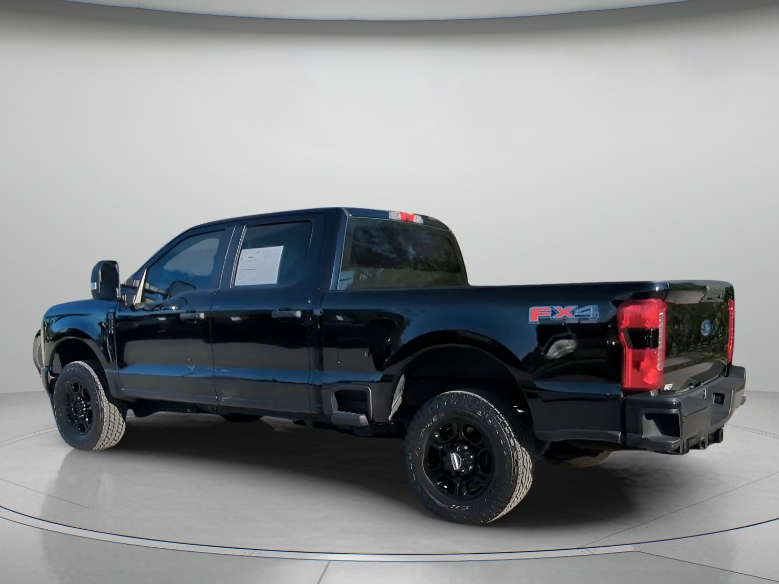 Certified 2024 Ford F250 XL w/ STX Appearance Package AWD/4WD image 21