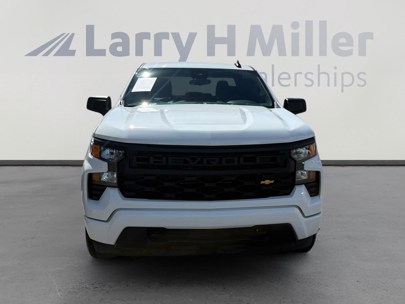 Used 2023 Chevrolet Silverado 1500 Custom image 8