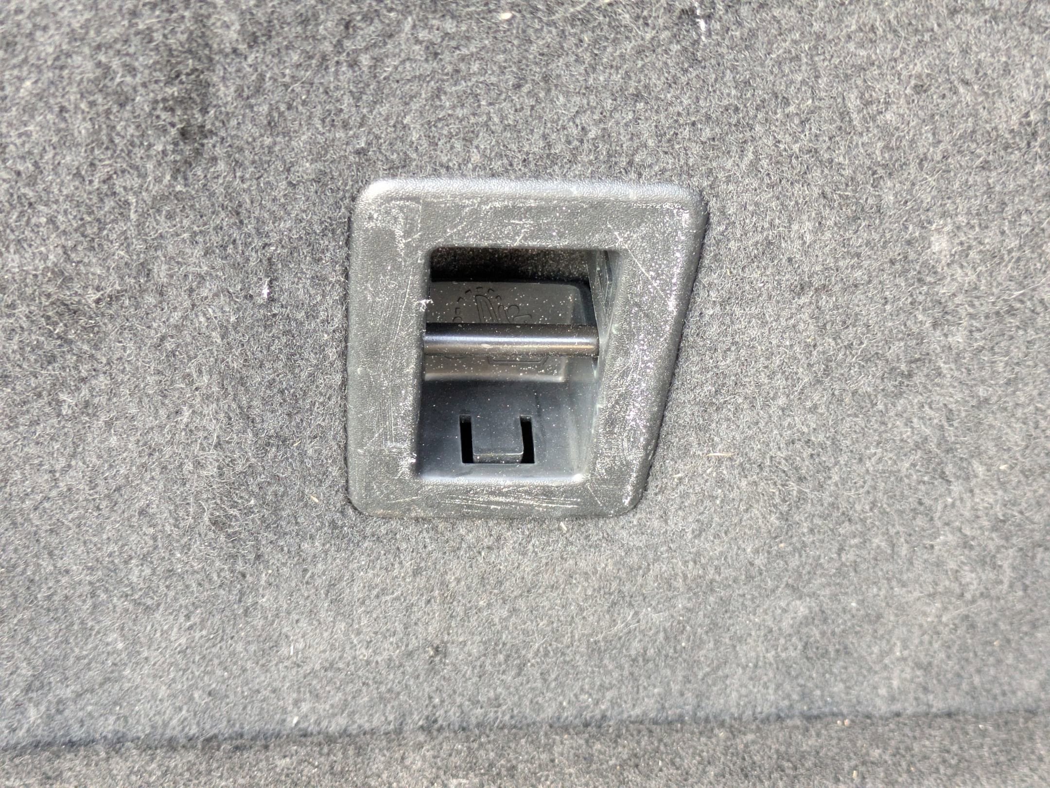 Certified 2022 Ford Explorer Limited w/ Equipment Group 301A image 33