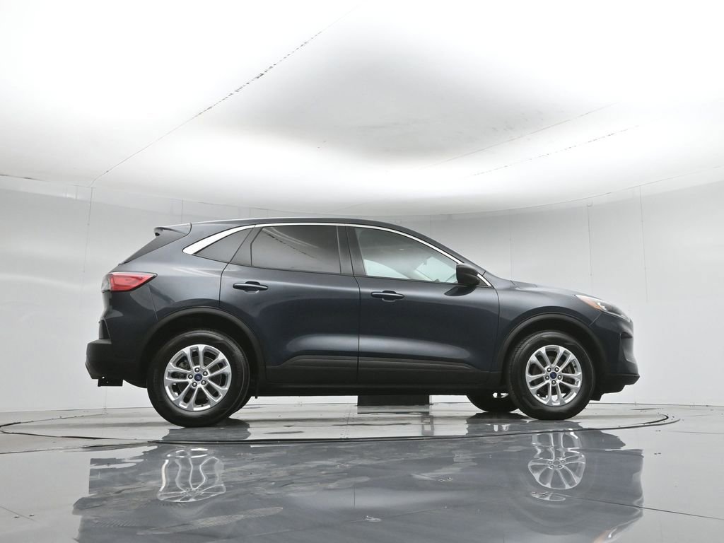 Certified 2022 Ford Escape SE w/ Cold Weather Package AWD/4WD image 7