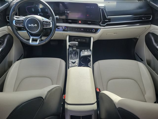Used 2025 Kia Sportage EX FWD image 14