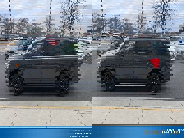 Certified 2022 Ford Expedition XLT image 2