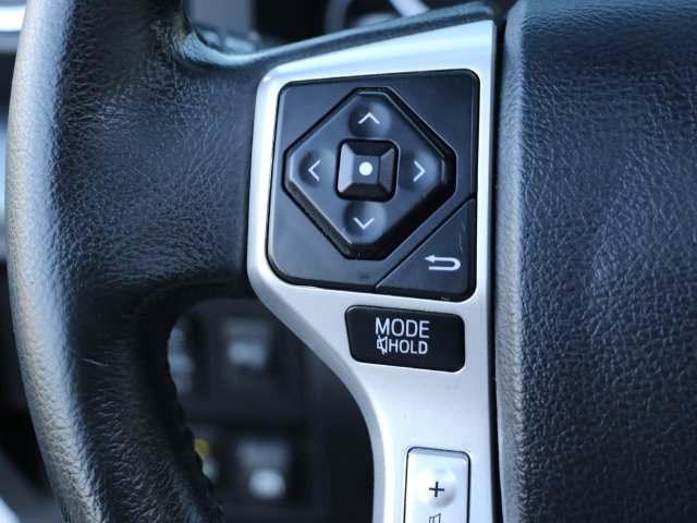 Used 2017 Toyota Tundra Platinum AWD/4WD image 30