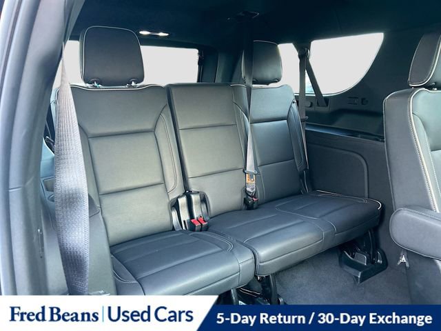 Used 2023 GMC Yukon XL SLT w/ SLT Luxury Package image 31