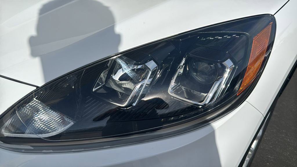 Certified 2022 Ford Escape SE image 6