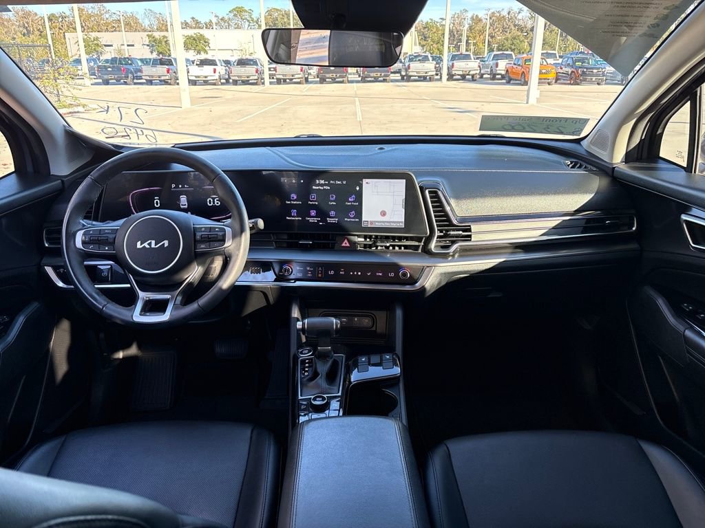 Used 2023 Kia Sportage EX image 8