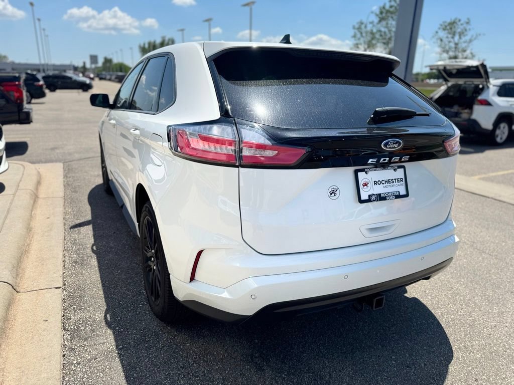 Certified 2024 Ford Edge ST-Line w/ Class II Trailer Tow Package AWD/4WD image 45