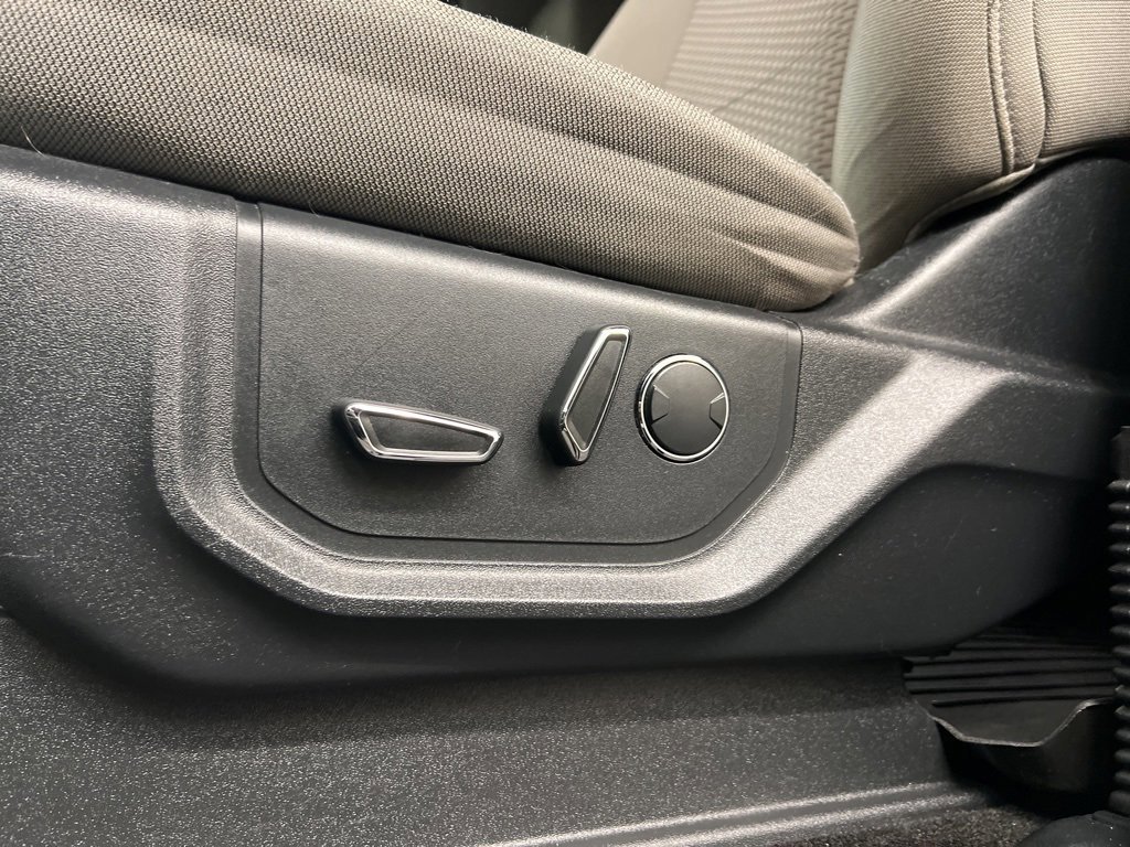 Certified 2017 Ford F150 XLT w/ Equipment Group 302A Luxury image 27