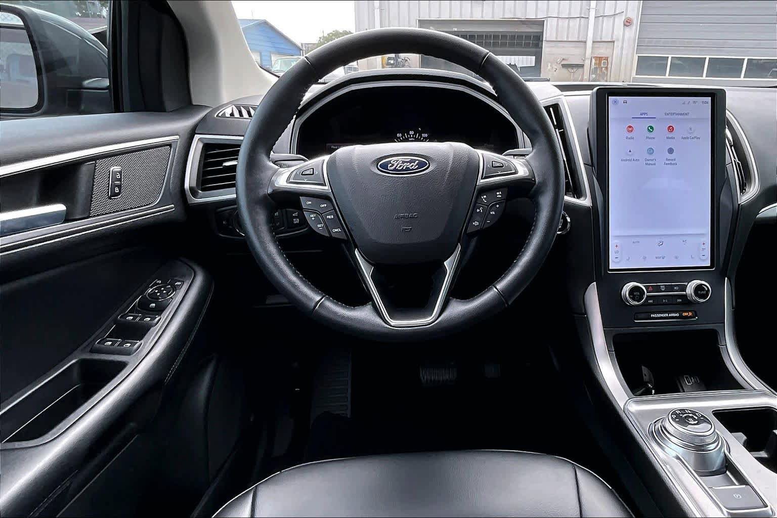 Certified 2022 Ford Edge SEL w/ Convenience Package AWD/4WD image 6