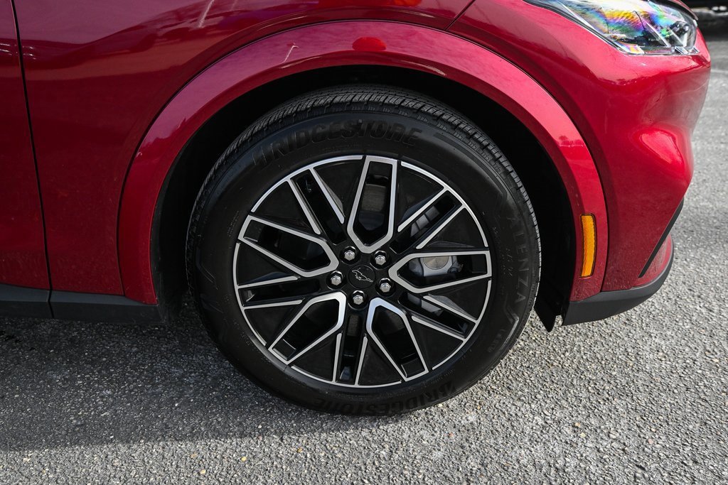 Certified 2025 Ford Mustang Mach-E Premium image 19