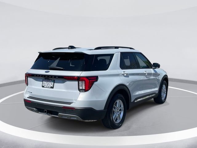 Certified 2025 Ford Explorer Active w/ Active Comfort Package RWD image 5