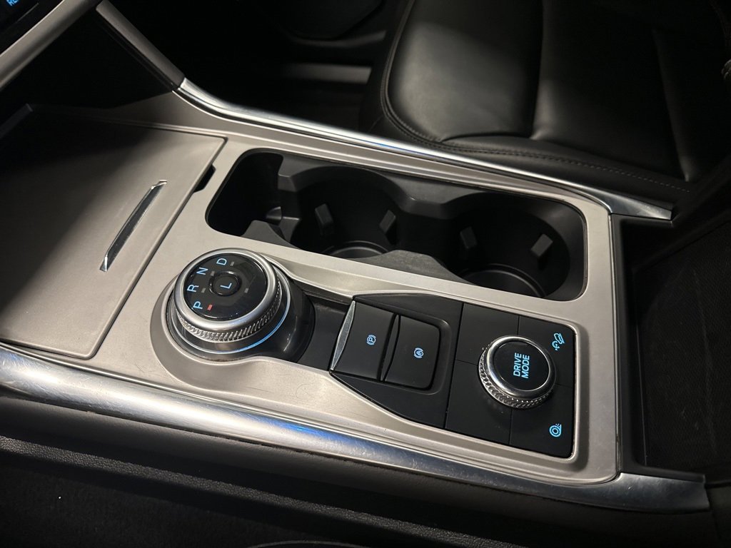 Certified 2022 Ford Explorer XLT w/ Equipment Group 202A image 12