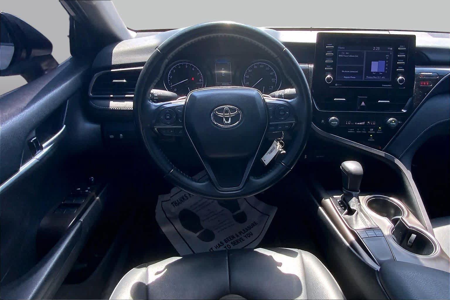 Used 2023 Toyota Camry SE FWD image 6
