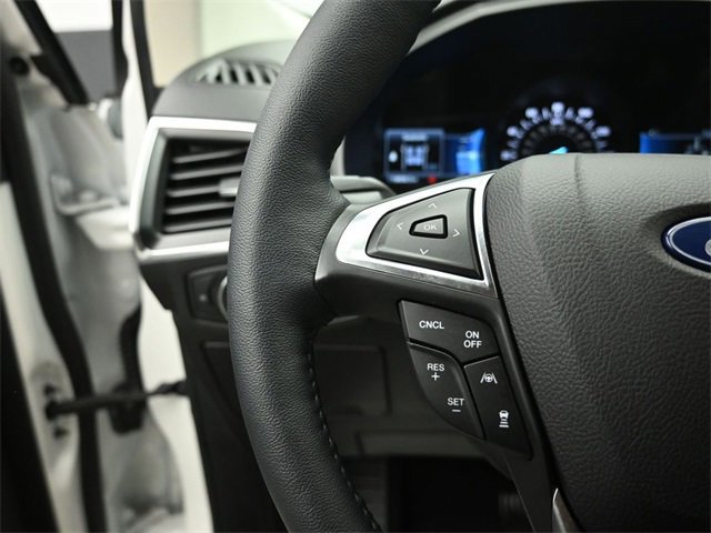 Certified 2022 Ford Edge Titanium image 31