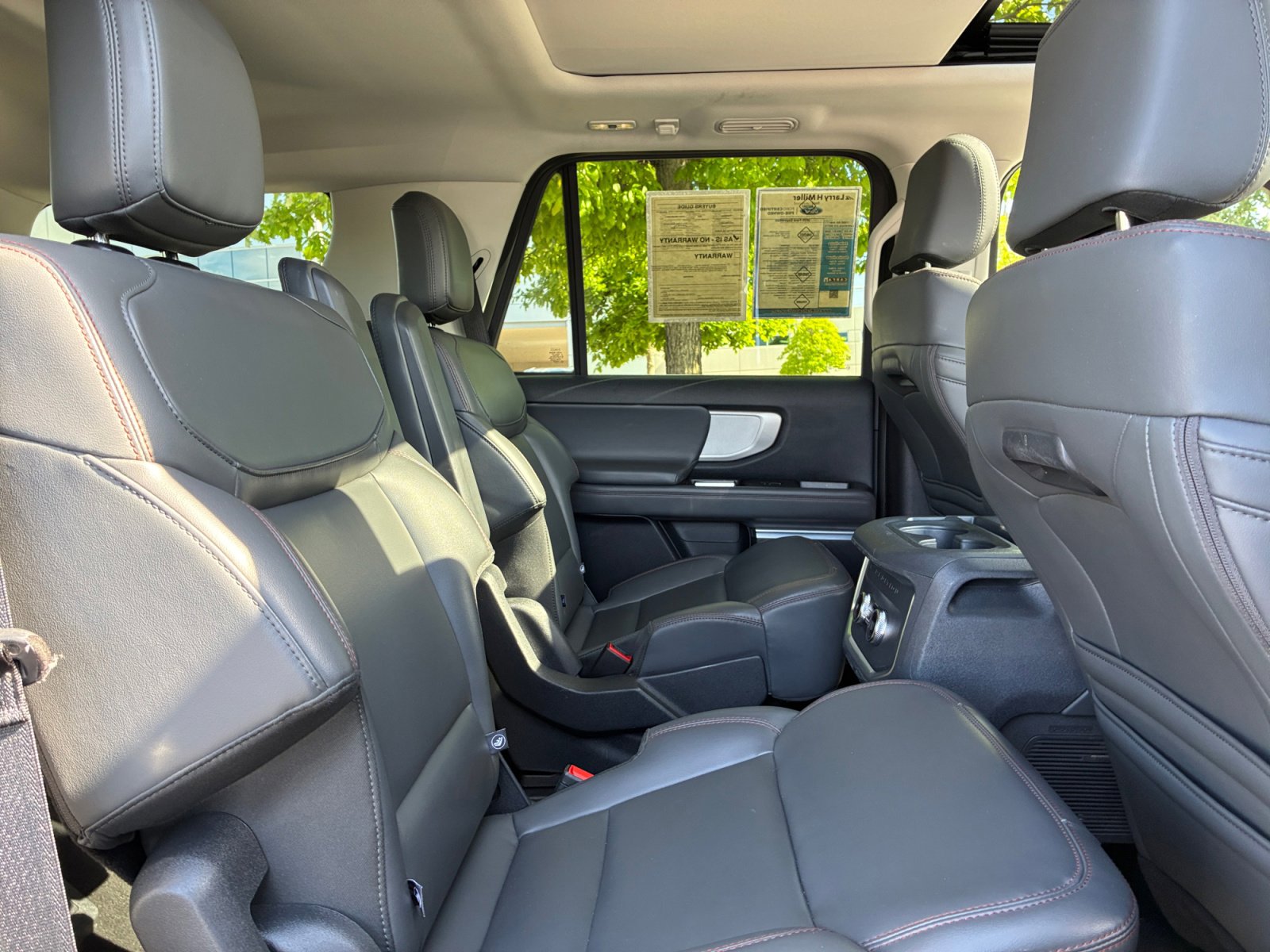 Certified 2025 Ford Expedition Active AWD/4WD image 18