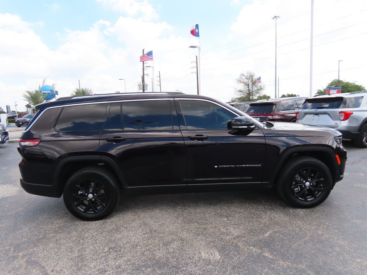 Used 2022 Jeep Grand Cherokee L Limited image 6