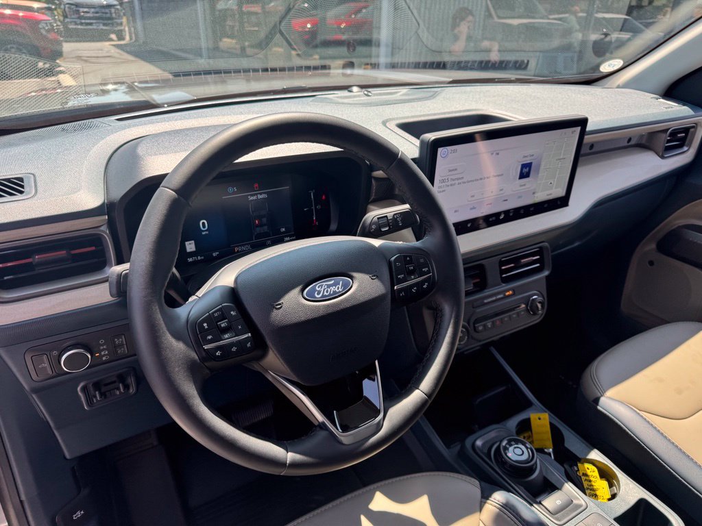 Certified 2026 Ford Maverick Lariat w/ 4K Tow Package AWD/4WD image 7