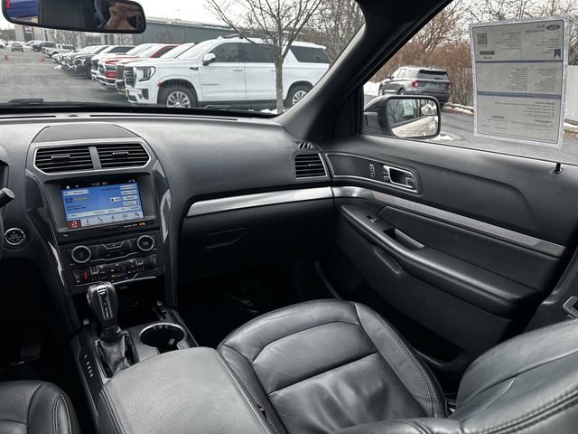 Certified 2018 Ford Explorer XLT w/ Equipment Group 202A image 18
