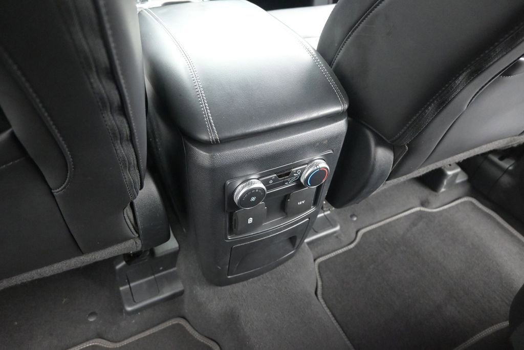 Certified 2022 Ford Explorer XLT w/ Equipment Group 202A RWD image 21