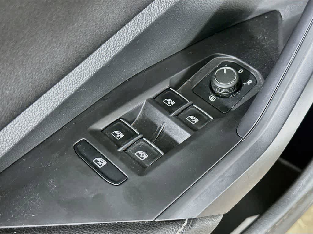 Used 2025 Volkswagen Jetta Sport FWD image 26