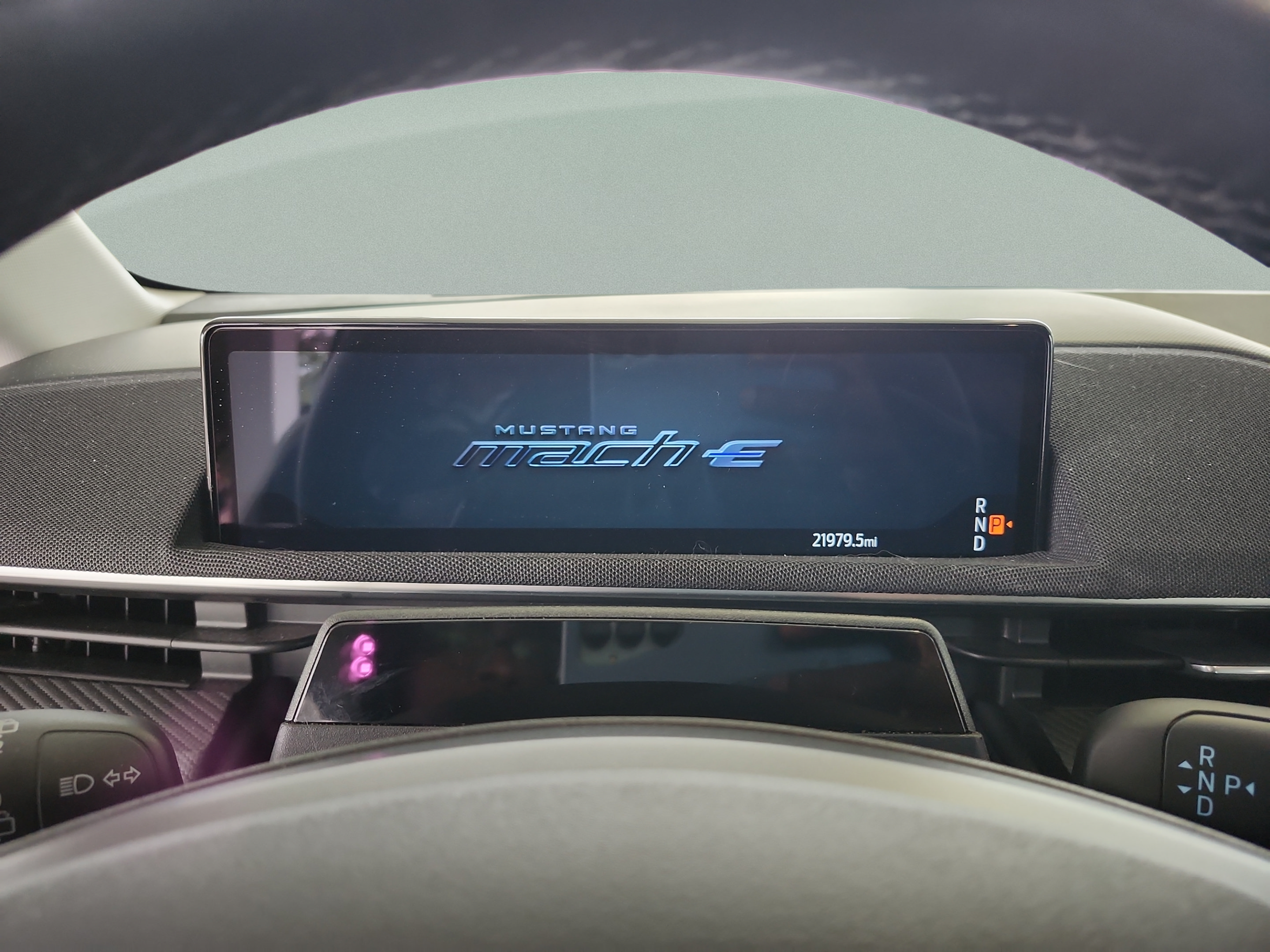 Certified 2025 Ford Mustang Mach-E Select RWD image 9
