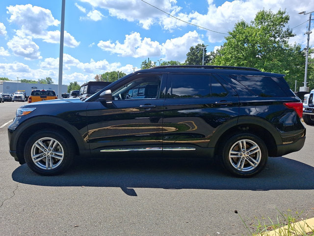 Certified 2023 Ford Explorer XLT w/ Equipment Group 202A AWD/4WD image 6