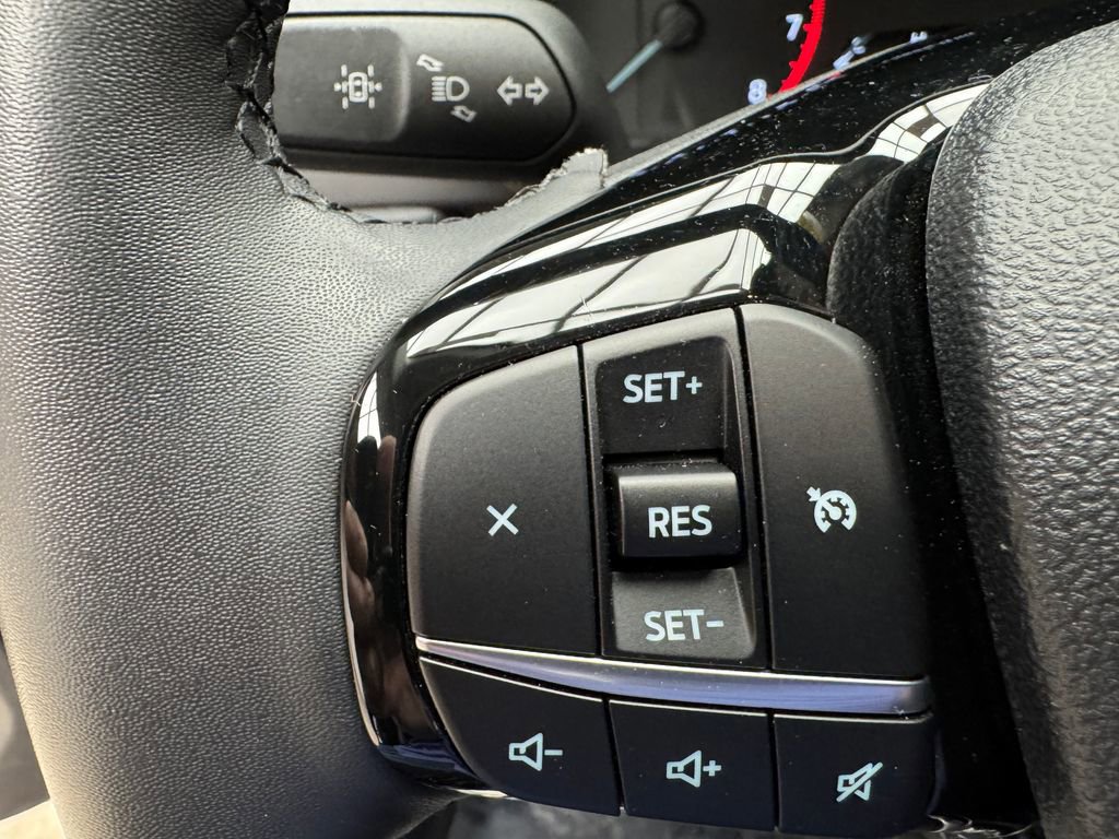 Certified 2022 Ford Escape SEL image 17