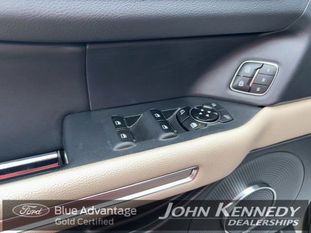 Certified 2023 Ford Expedition Limited image 17