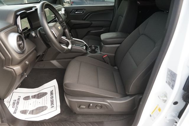 Used 2025 Chevrolet Colorado LT w/ Advanced Trailering Package RWD image 9