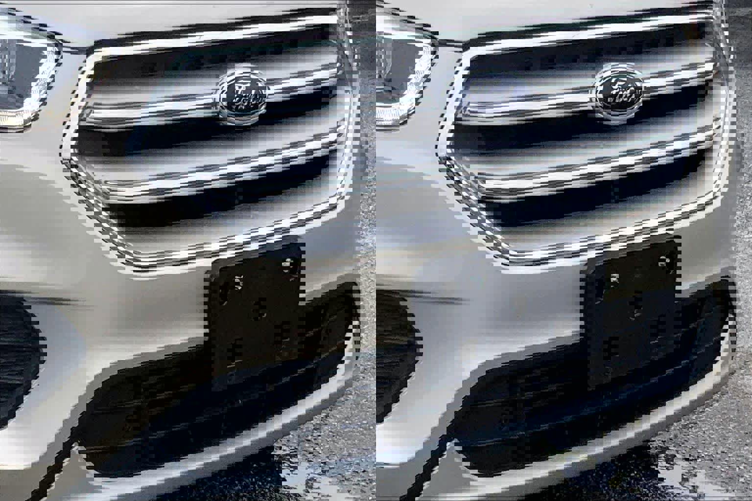 Certified 2018 Ford Escape SE w/ Ford Safe & Smart Package AWD/4WD image 26