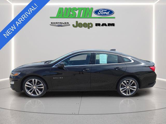 Used 2025 Chevrolet Malibu LT FWD image 2