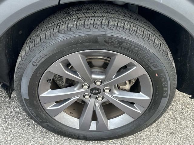 Certified 2025 Ford Explorer Active w/ Active Comfort Package image 19