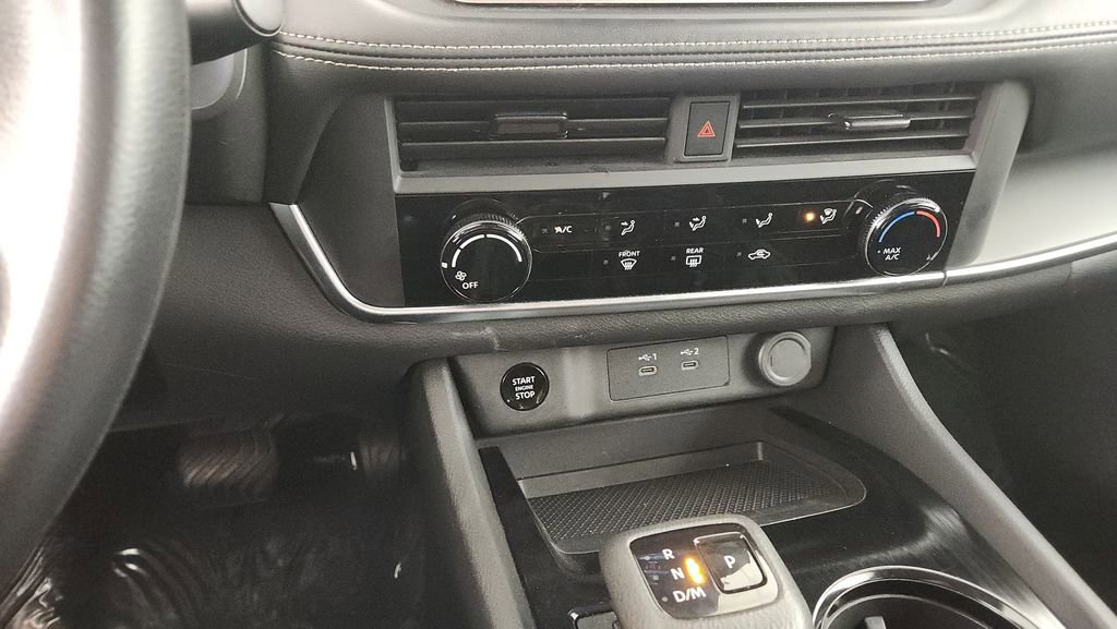 Used 2024 Nissan Rogue S AWD/4WD image 20