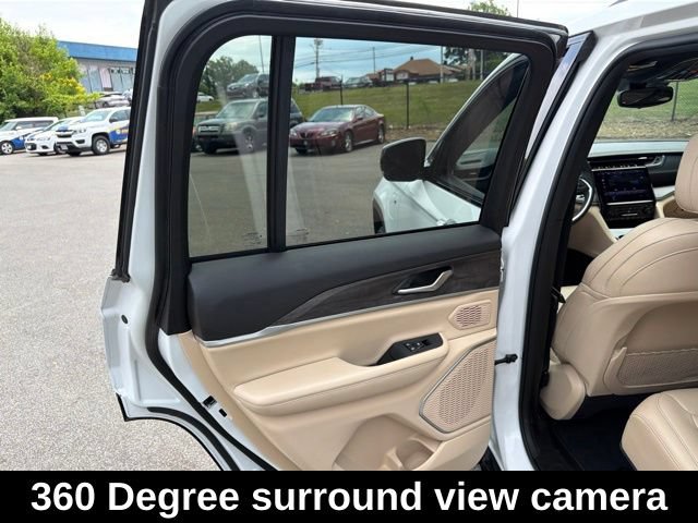 Used 2024 Jeep Grand Cherokee Limited 4xe AWD/4WD image 24