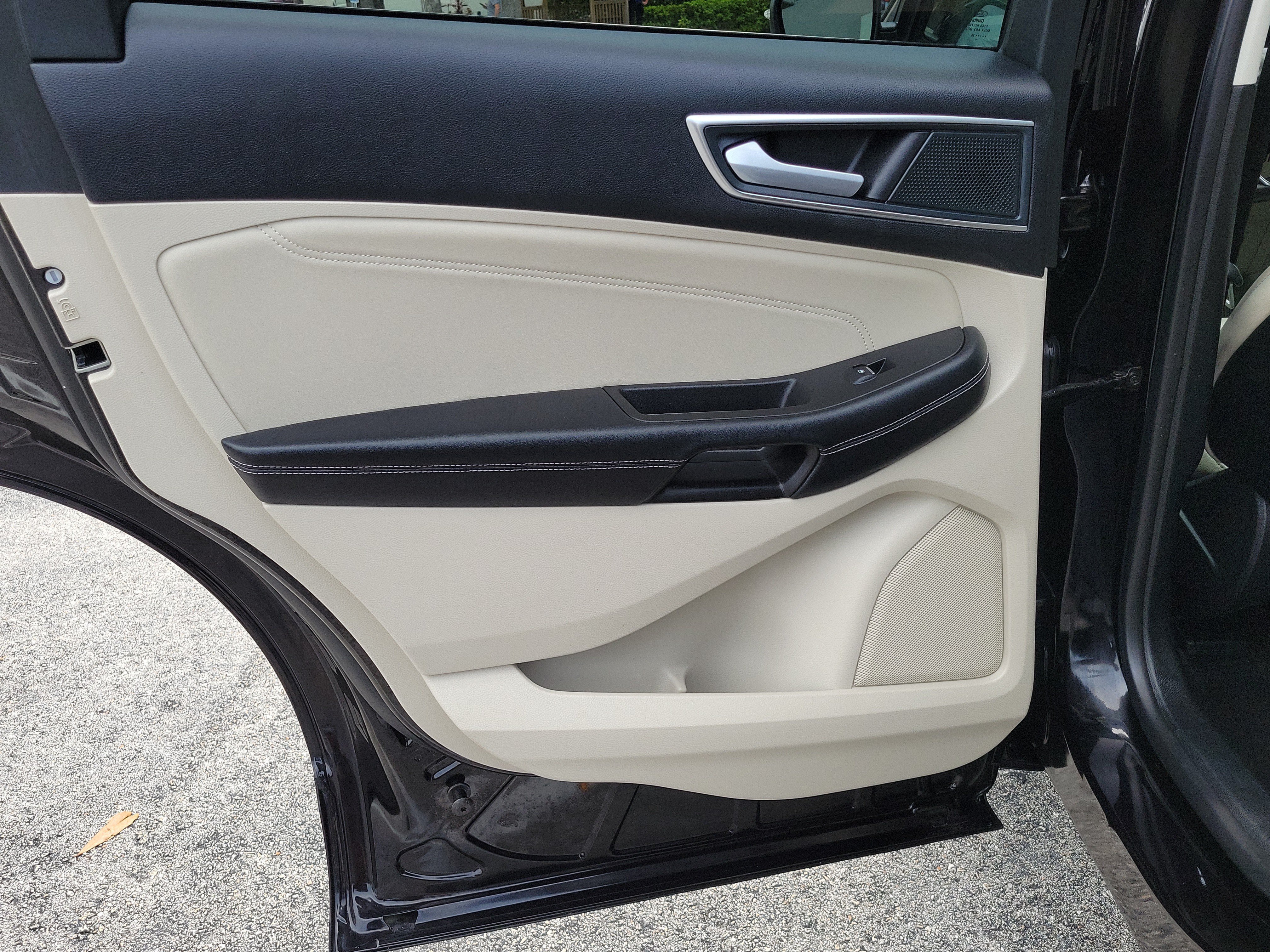 Certified 2024 Ford Edge Titanium AWD/4WD image 12