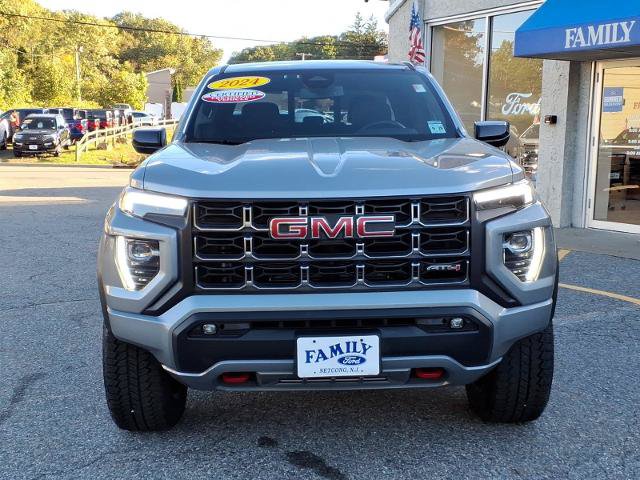 Used 2024 GMC Canyon AT4 AWD/4WD image 2