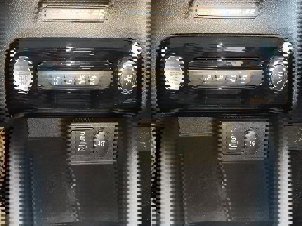 Certified 2025 Ford Escape Premium w/ PHEV Premium Package image 19