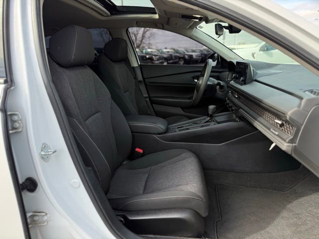 Used 2023 Honda Accord EX image 16