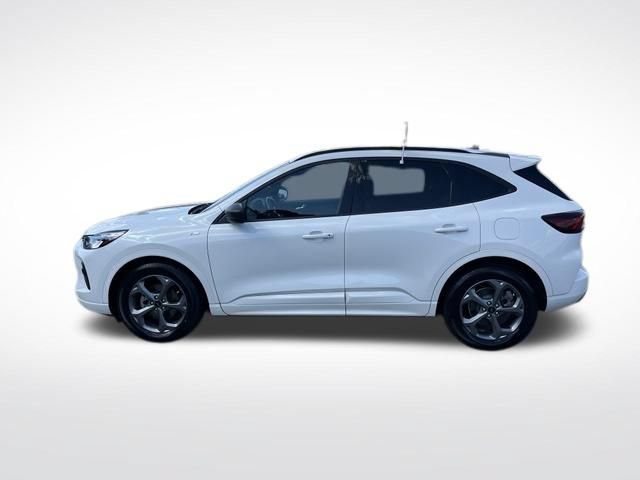 Certified 2023 Ford Escape ST-Line w/ Tech Pack #1 FWD image 4