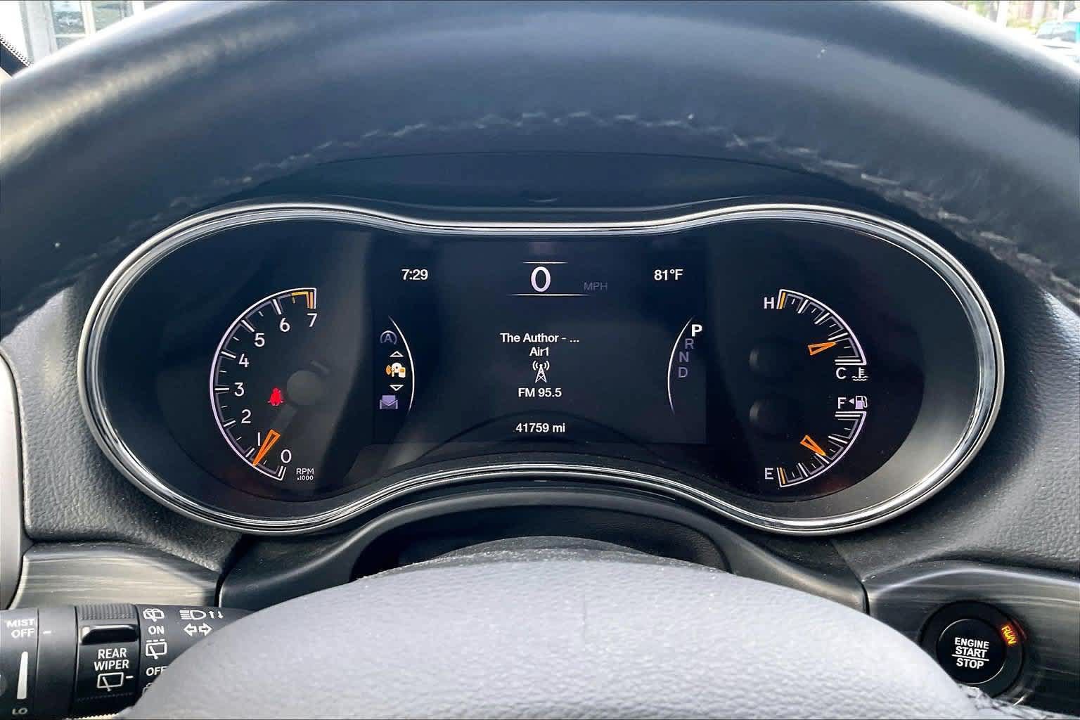 Used 2019 Jeep Grand Cherokee Laredo AWD/4WD image 17